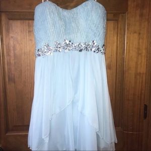 Homecoming dress never worn!!